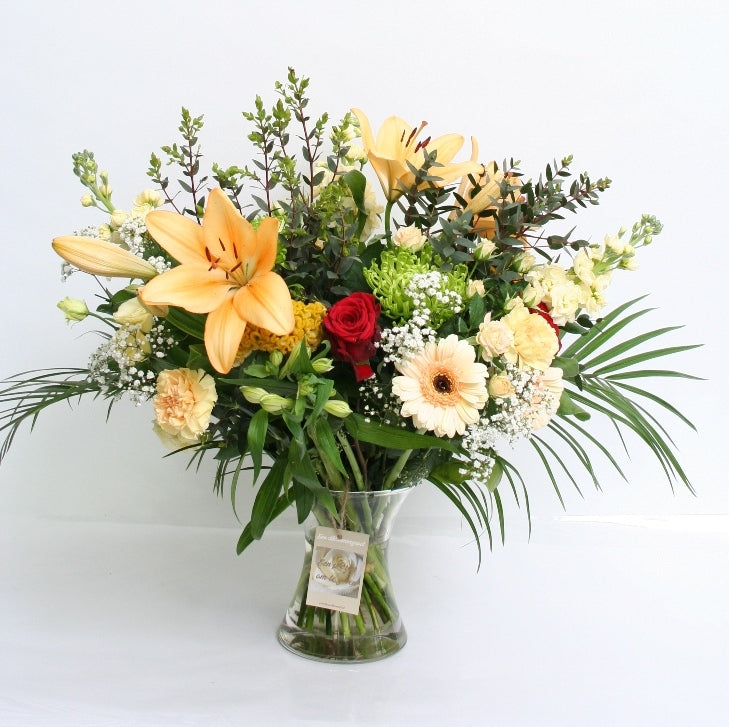 Bouquet floral cheerfulness congratulations