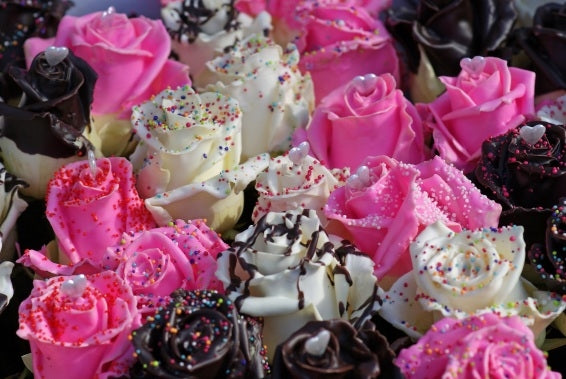 Bouquet of 10 large -flowered wax roses chocodream mix
