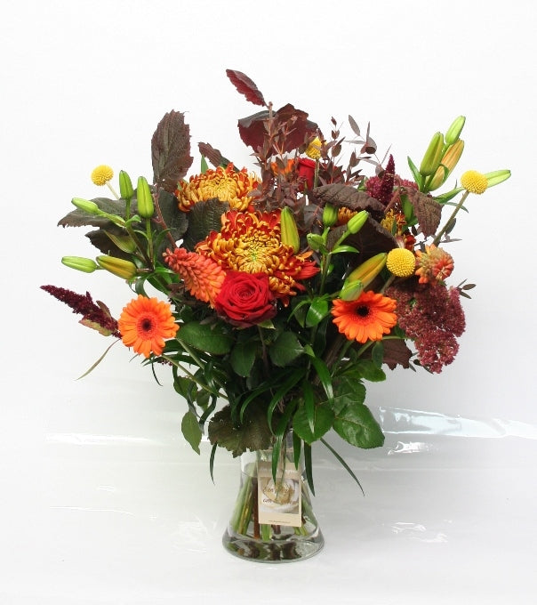 Bouquet fiery autumn congratulations