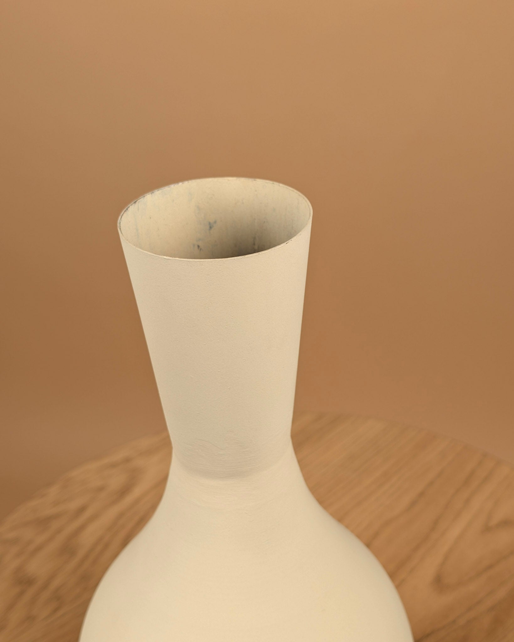 Elara – Beige Sable – 26 cm