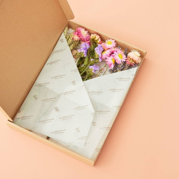 Trockene Blumen in Briefkasten (Geschenkbox) - Pink