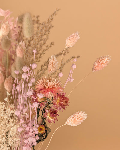 Dry bouquet blush