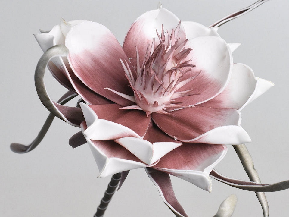 Foam flower white lilac, d 20cm