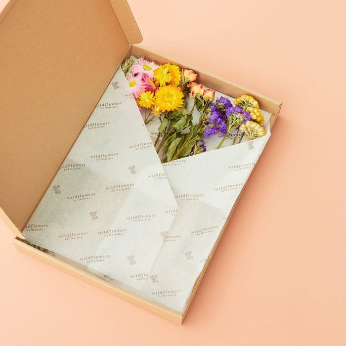 Ostergeschenkbox - getrocknete Blumen im Briefkasten - Multi